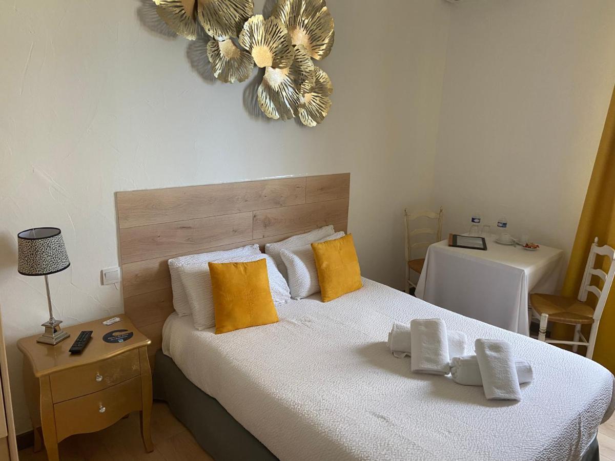 Hotel Restaurant La Plage ميناء سانت-لويس-دو-رون المظهر الخارجي الصورة